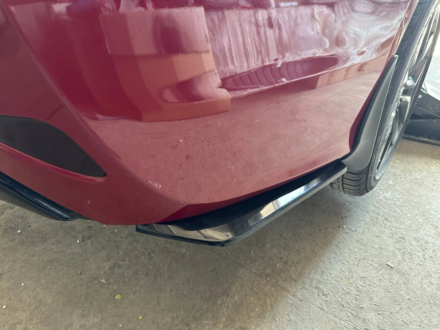 UNIWERSALNE DOKŁADKI TYLNEGO ZDERZAKA CZARNY POŁYSK BWM VW SKODA AUDI